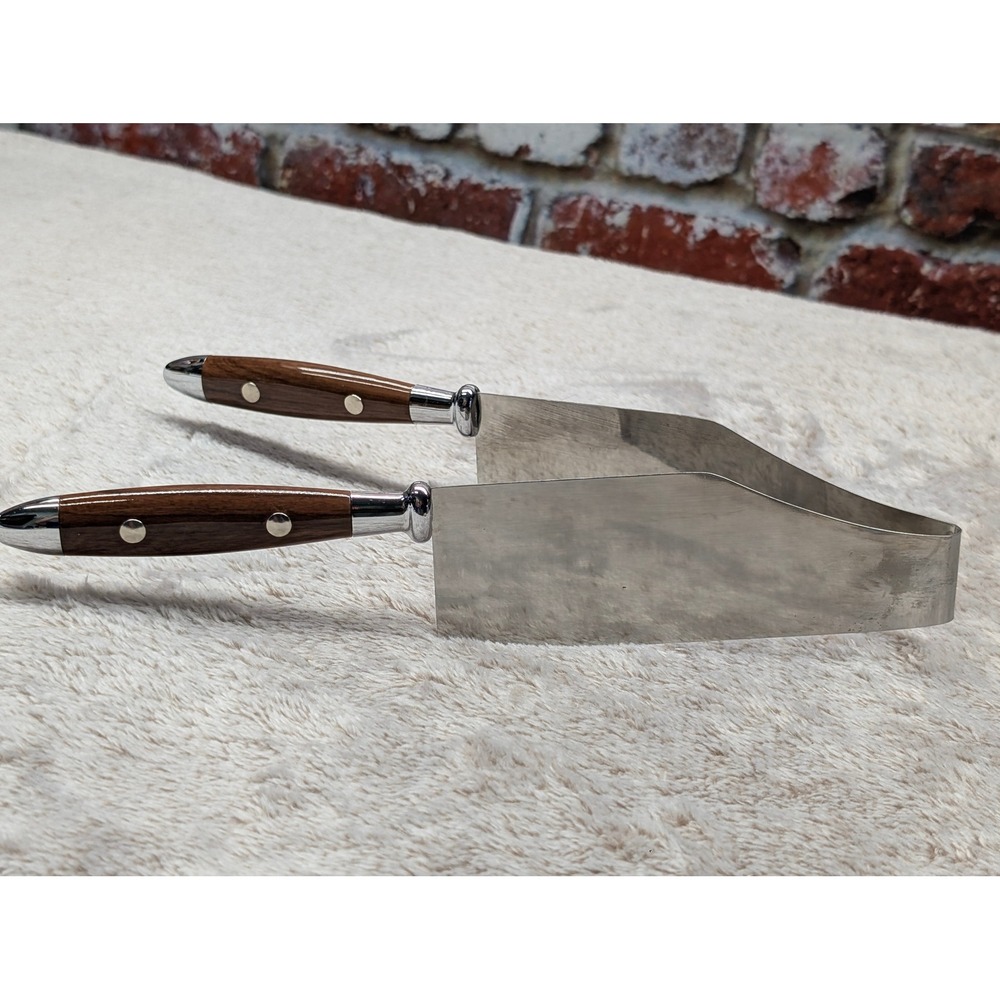Kake-Kut'r Stainless Steel Cake Slicer Serving Wood Grain Handle V Cut Server